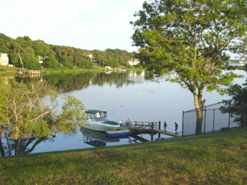 Capewind Waterfront Resort Falmouth Exterior photo